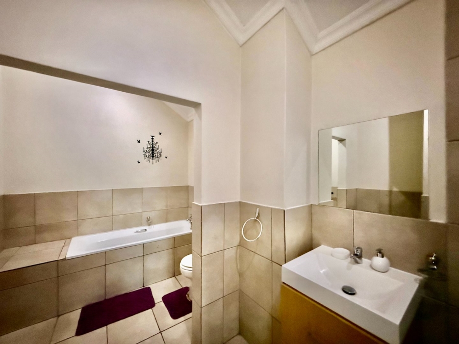 3 Bedroom Property for Sale in Meerhof North West